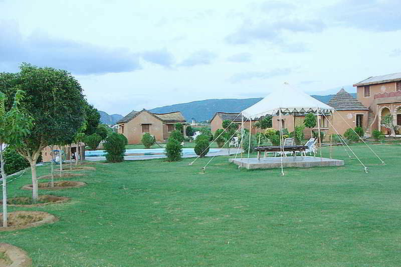 Regenta Resort Pushkar Fort Exterior photo